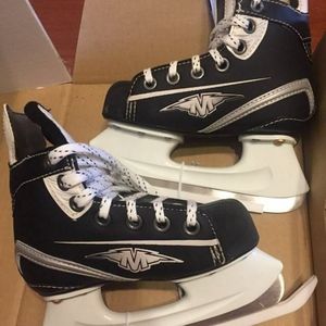 Youth/Kids Mission Ice Hockey Skates NEW!